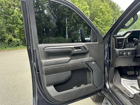 Used 2024 GMC Sierra 2500 AT4 w/ AT4 Preferred Package AWD/4WD image 14