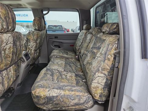 Used 2005 Chevrolet Silverado 2500 LT w/ Heavy-Duty Power Package image 23