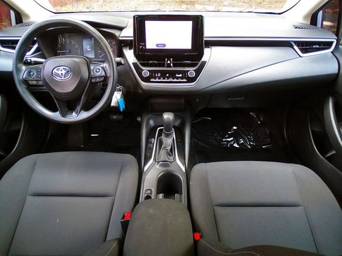 Used 2023 Toyota Corolla LE FWD image 37