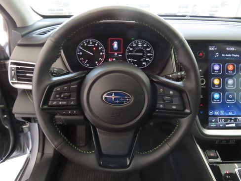 Used 2025 Subaru Outback Onyx Edition image 17