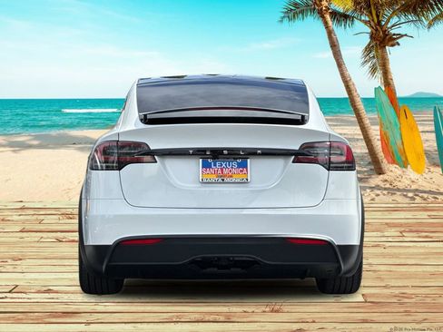 Used 2024 Tesla Model X AWD/4WD image 5