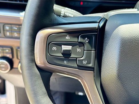 Used 2024 Chevrolet Suburban High Country w/ Advanced Technology Package AWD/4WD image 18