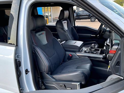 Used 2025 Ford F150 Raptor w/ Equipment Group 803A Raptor R AWD/4WD image 7