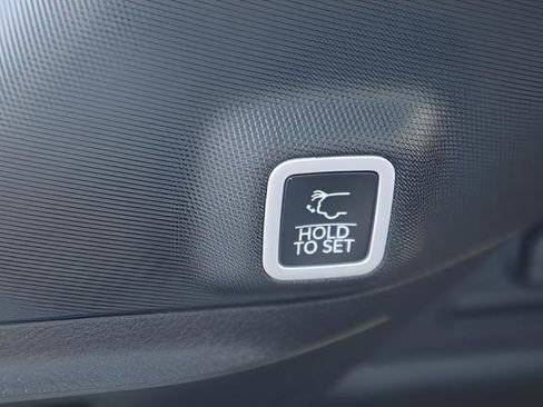 New 2025 Jeep Grand Cherokee Limited image 27