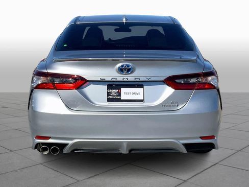 Used 2023 Toyota Camry SE image 5