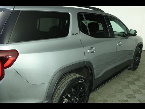 Used 2023 GMC Acadia SLT w/ Elevation Edition image 22