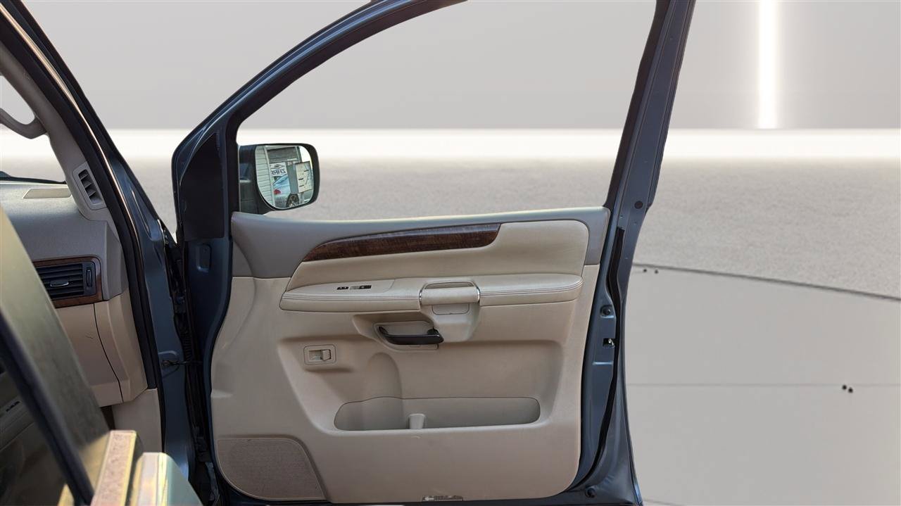 Used 2011 Nissan Armada Platinum AWD/4WD image 16