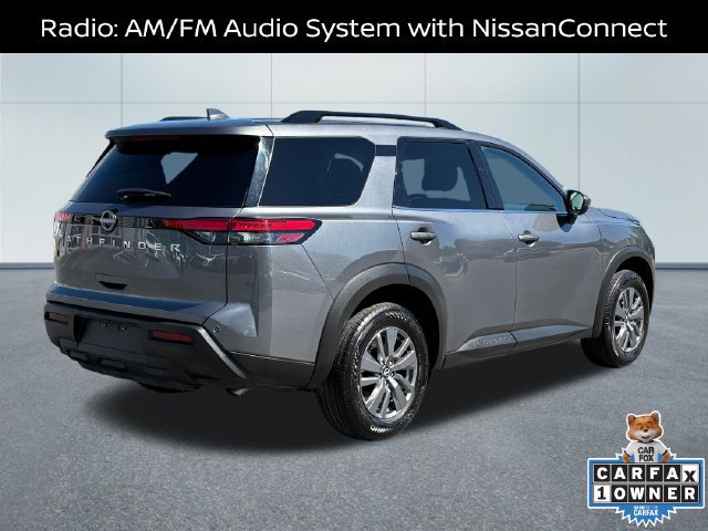Used 2025 Nissan Pathfinder SV FWD image 3