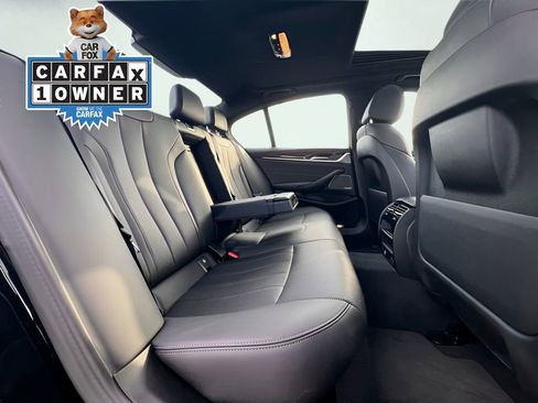 Used 2023 BMW 530e xDrive image 26