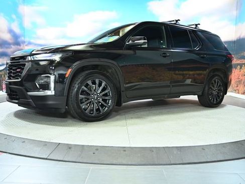 Used 2023 Chevrolet Traverse RS image 4