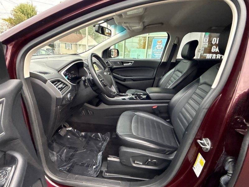 Used 2018 Ford Edge SEL w/ Equipment Group 201A AWD/4WD image 11