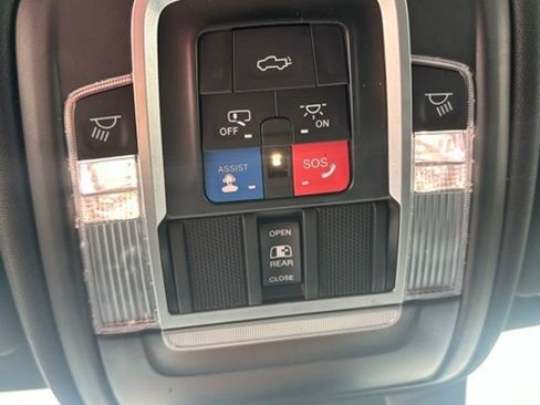 Used 2023 RAM 1500 Laramie image 19