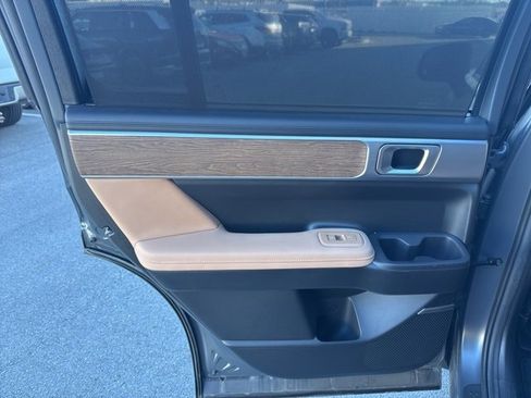 Used 2025 Hyundai Santa Fe Limited image 12