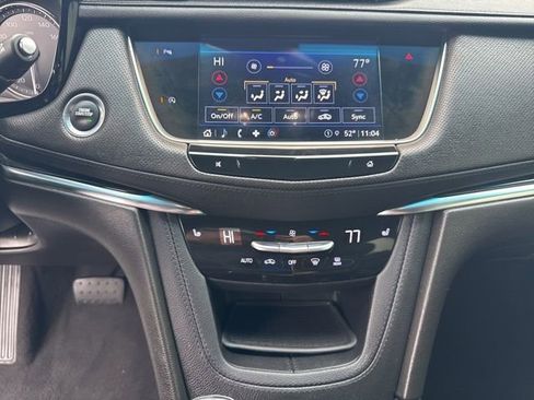 Used 2022 Cadillac XT5 Premium Luxury image 14