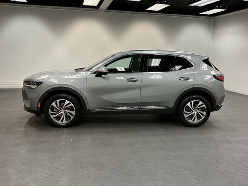 Used 2023 Buick Envision Essence FWD image 2