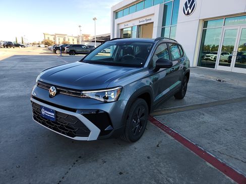 New 2026 Volkswagen Taos S image 3