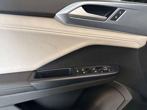 New 2026 Volkswagen Taos SE AWD/4WD image 18