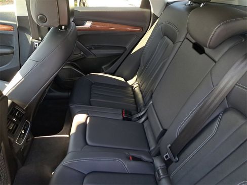 Certified 2023 Audi Q5 2.0T Premium Plus w/ Premium Plus Package image 27