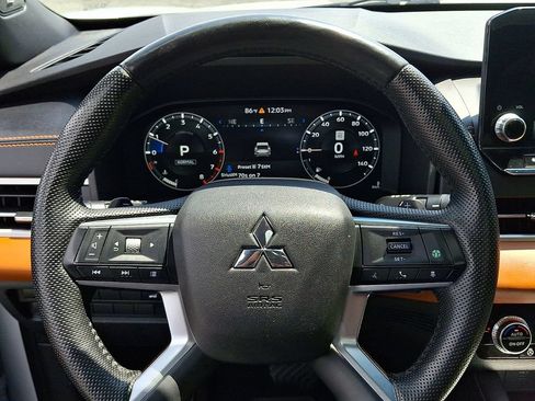 Used 2022 Mitsubishi Outlander SEL AWD/4WD image 22