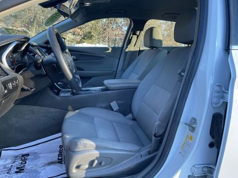 Used 2014 Chevrolet Impala LS w/ LS Convenience Package image 17