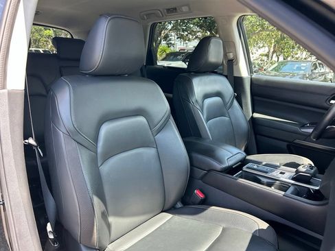 Certified 2022 Nissan Pathfinder SL w/ SL Black Package FWD image 47