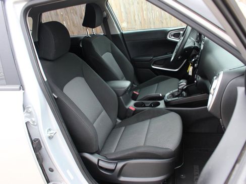 Used 2021 Kia Soul LX FWD image 35