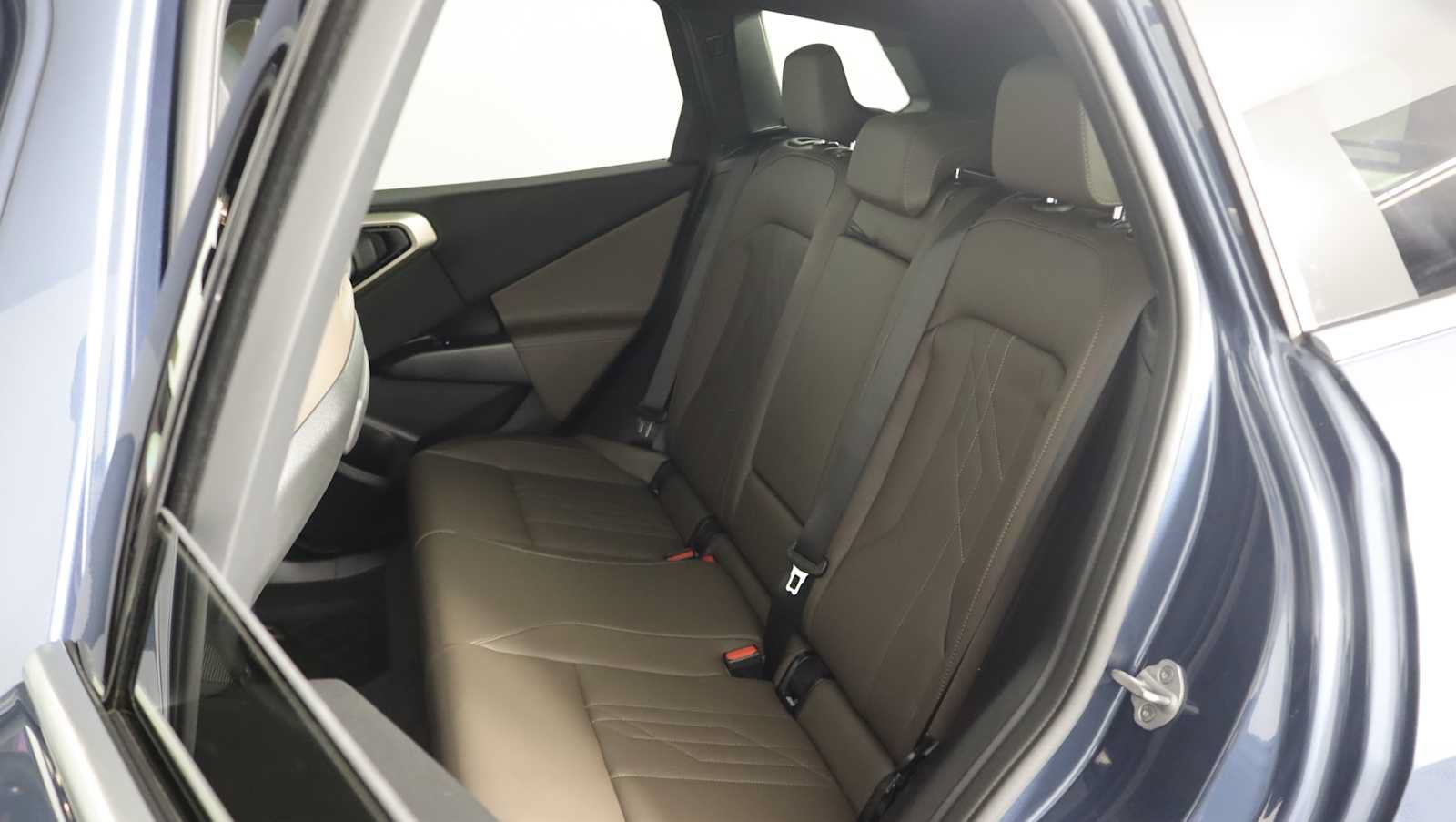 Used 2025 BMW X3 xDrive30i w/ Convenience Package AWD/4WD image 13