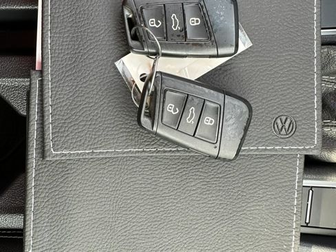 Used 2022 Volkswagen Jetta SE FWD image 35