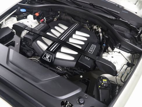 Used 2020 Rolls-Royce Cullinan image 30