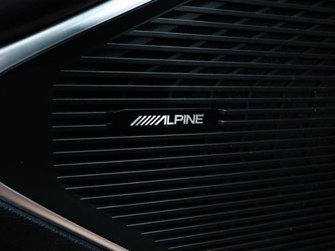 Used 2024 Jeep Wagoneer Series II w/ Flexible Seating Group RWD image 22