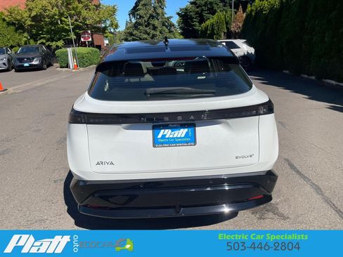 Used 2023 Nissan Ariya FWD image 8