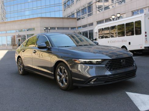 Used 2024 Honda Accord EX image 1
