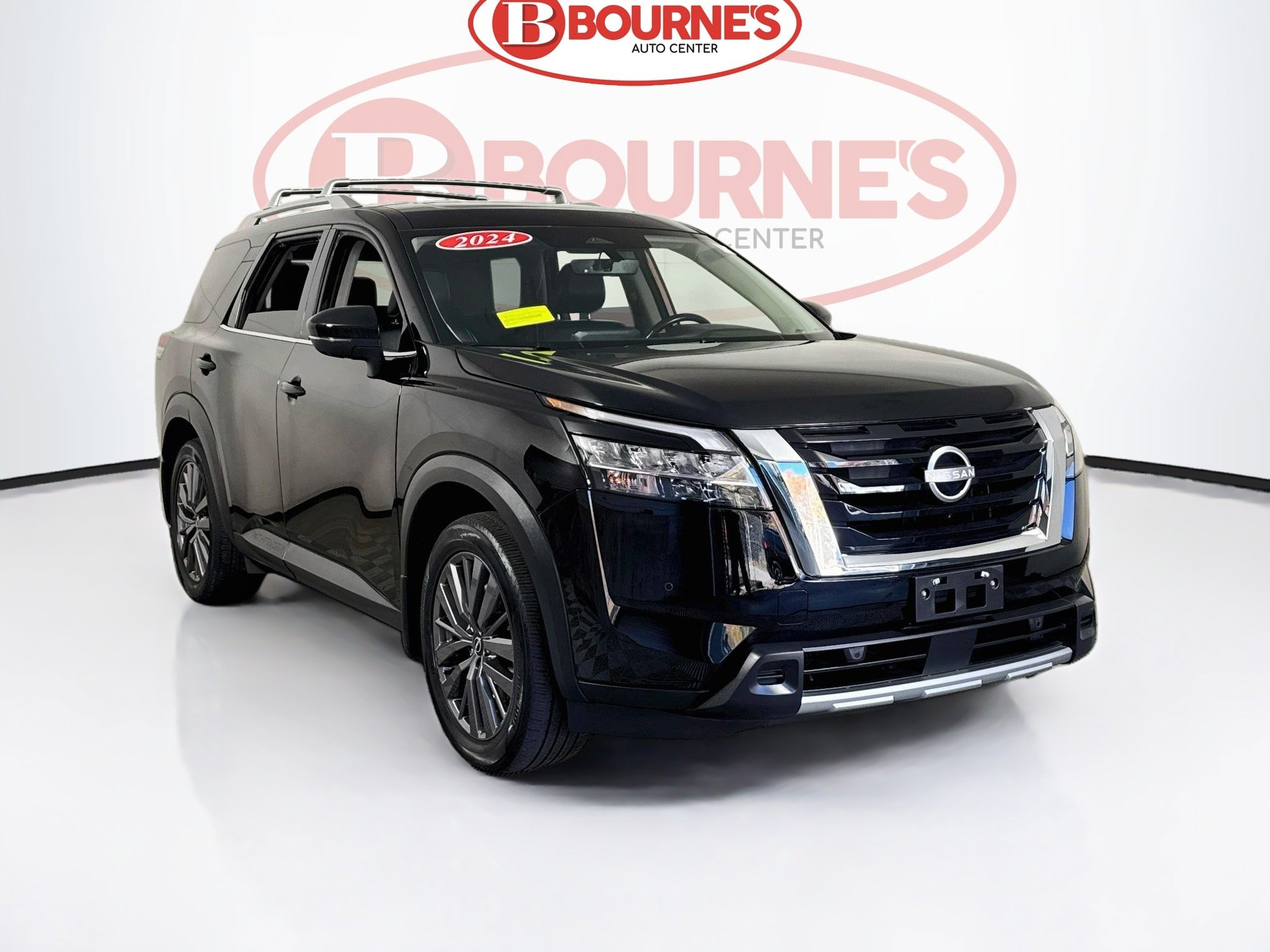 Used 2024 Nissan Pathfinder SL w/ SL Premium Package AWD/4WD image 1