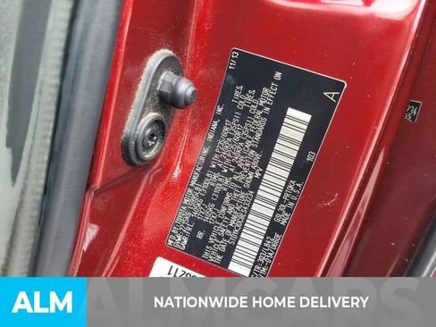 Used 2014 Toyota Sienna XLE image 5