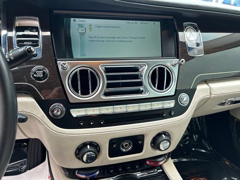 Used 2014 Rolls-Royce Wraith RWD image 15