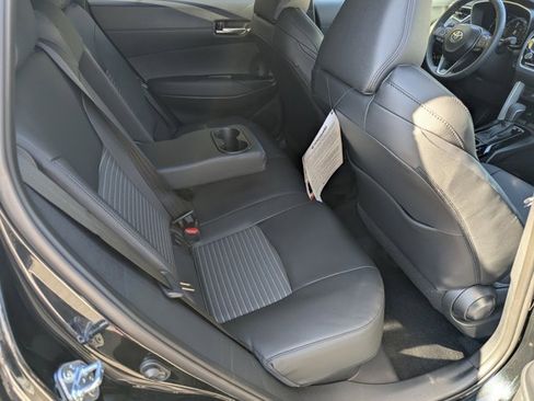 Used 2025 Toyota Corolla Cross AWD Hybrid image 14