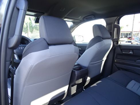 New 2025 Toyota Tacoma TRD Off-Road image 15