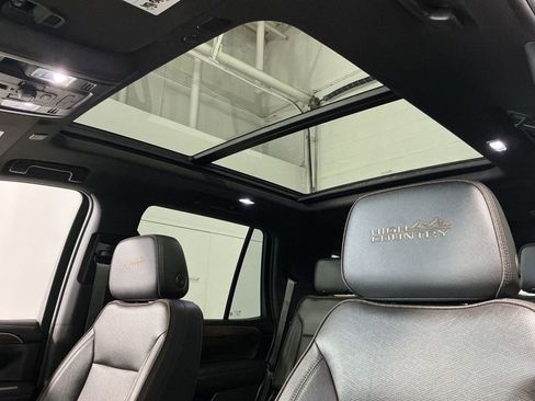 Used 2023 Chevrolet Tahoe High Country w/ Premium Package 2 image 31