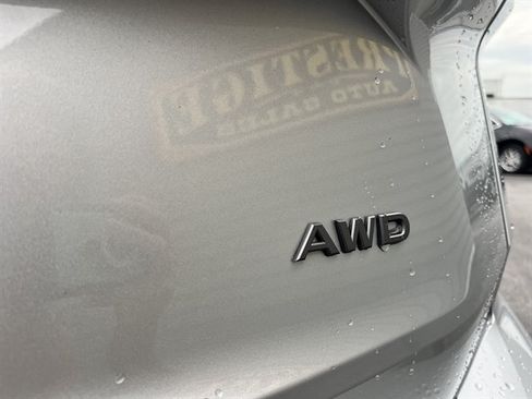 Used 2025 Nissan Rogue SV AWD/4WD image 57