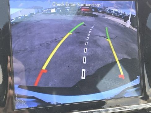 Used 2019 Jeep Grand Cherokee Altitude image 5