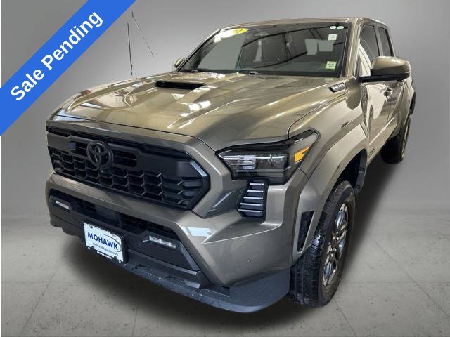 Used 2024 Toyota Tacoma TRD Sport w/ TRD Sport Premium Package AWD/4WD image 1