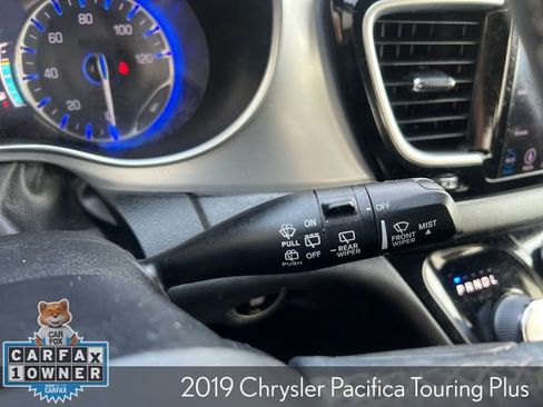 Used 2019 Chrysler Pacifica Touring Plus w/ Advanced Safetytec Group image 30