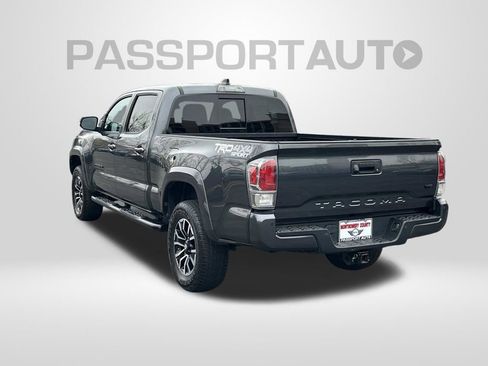 Used 2020 Toyota Tacoma SR5 image 2