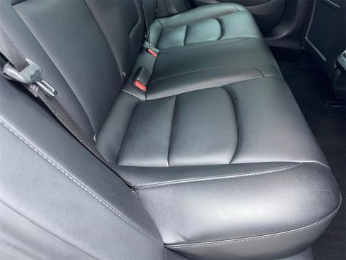 Used 2021 Tesla Model 3 Standard Range Plus image 52