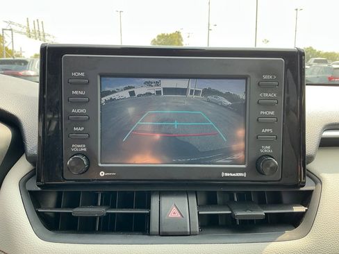 Used 2021 Toyota RAV4 XLE image 25