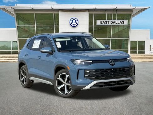 New 2026 Volkswagen Tiguan SE image 1