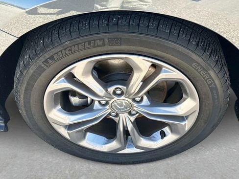 Used 2024 Honda Accord EX image 11