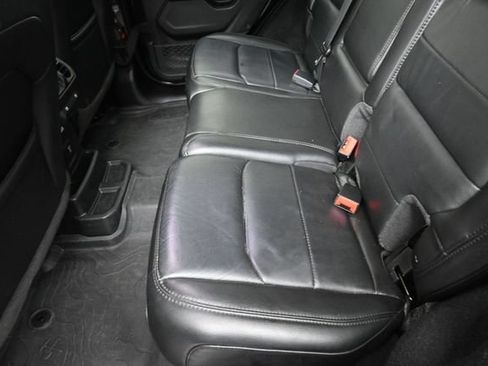 Used 2023 Jeep Wrangler Unlimited Sahara AWD/4WD image 22