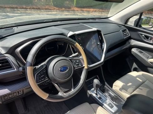 Used 2023 Subaru Ascent Premium w/ Convenience Package image 6