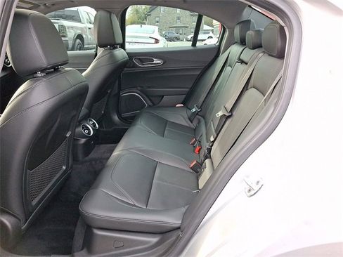 Used 2020 Alfa Romeo Giulia Base w/ Nero Edizione image 10